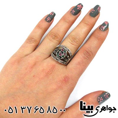 انگشتر چند جواهر یاقوت و زمرد طرح سرو درشت