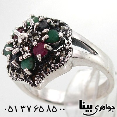 انگشتر چند جواهر یاقوت و زمرد زنانه طرح لوزی برجسته