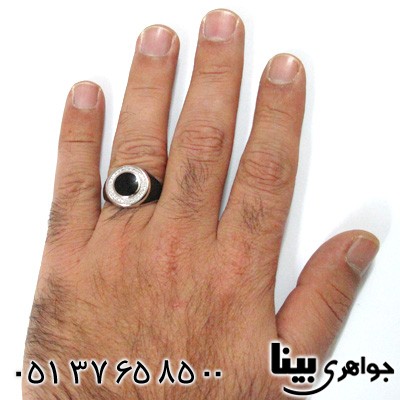 انگشتر عقیق سیاه (اونیکس) دایره مردانه نگین دار اسپرت