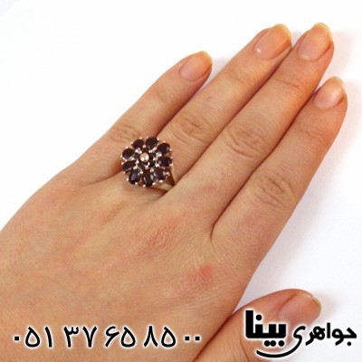 انگشتر یاقوت کبود زنانه طرح گل درشت