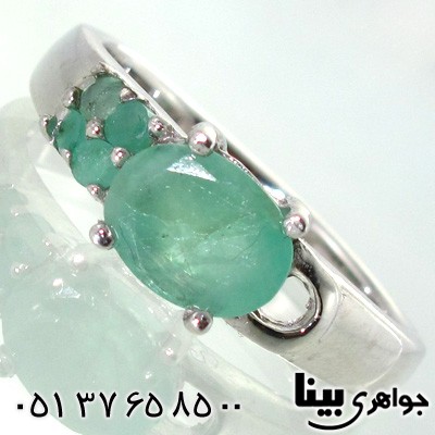 انگشتر زمرد بیضی زنانه مدرن
