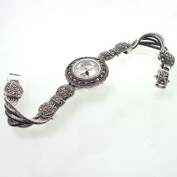 ساعت حدید زنانه طرح پاپیون