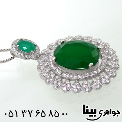گردنبند نقره طرح زمرد زنانه دور جواهری