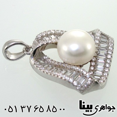 گردنبند مروارید زنانه طرح مدرن مثلثی