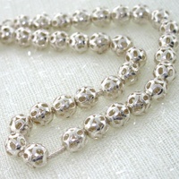 تسبیح نقره 33 دانه ای شبکه کاری گرد