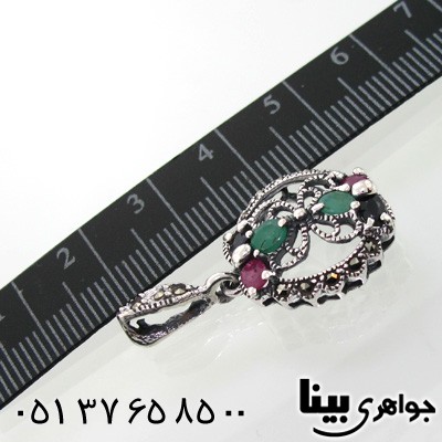 گردنبند چند جواهر زنانه زمرد و یاقوت طرح پروانه