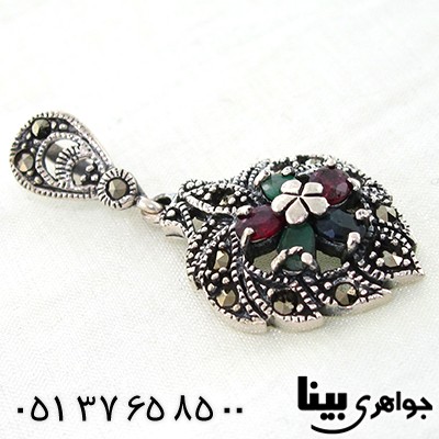 گردنبند چند جواهر زنانه یاقوت و زمرد طرح گل پنج پر