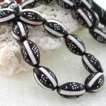 33 دانه ای درشت نقره کوب و مرصع کاری _کد:7989