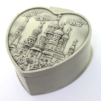 جعبه جواهر فلزی مدل silver طرح قلبی کرملین 