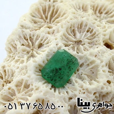 نگین انگشتر زمرد خوشرنگ مستطیلی _کد:8302