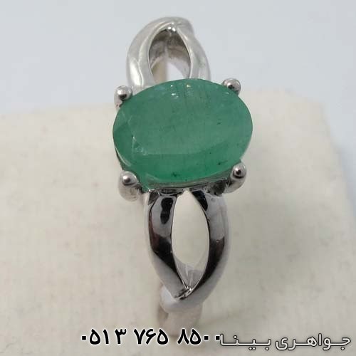 انگشتر زمرد با رکاب ساده
