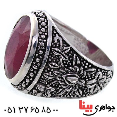 انگشتر یاقوت سرخ آفریقایی زلال عالی مردانه درشت طرح قلم زنی استاد فرشچیان _کد:1296