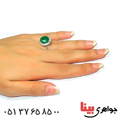 انگشتر عقیق سبز زنانه درشت مدل دور جواهری _کد:9158