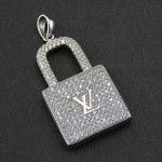 گردنبند نقره میکروستینگ درجه یک زنانه louis vuitton مدل قفل _کد:۹۵۳۳