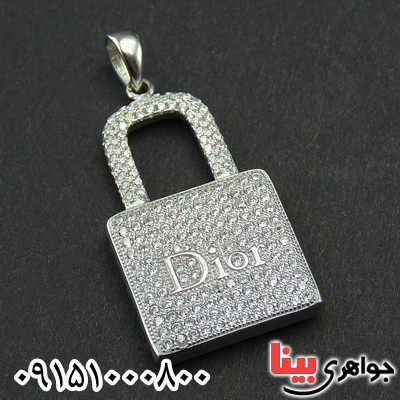 گردنبند نقره میکروستینگ درجه یک زنانه Dior مدل قفل گردنبند نقره میکروستینگ درجه یک زنانه Dior مدل قفل