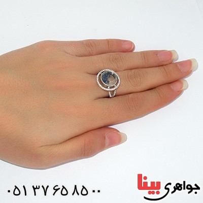 انگشتر زنانه دانه یاقوتی متحرک مدل مهتاج _کد:9939