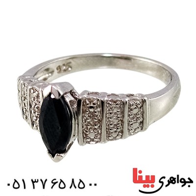 انگشتر یاقوت کبود و الماس زنانه مانی ایتالیایی مدل تک نگین بادامی _کد:10063