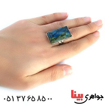 نگین انگشتر لابرادوریت درشت خوش نقش خاص _کد:10189
