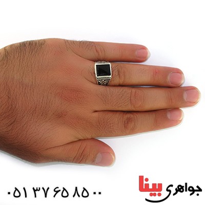 انگشتر عقیق سیاه (اونیکس) مربعی مردانه مدل گلستان _کد:10598