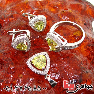 سرویس زبرجد سوارسکی زنانه درخشان مدل مثلثی _کد:10713