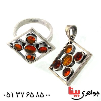 انگشتر کهربا درجه یک زنانه مدل پنج نگین _کد:11087