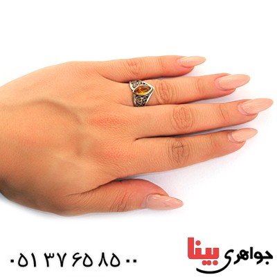انگشتر کهربا درجه یک زنانه مدل پنجره ای _کد:11300