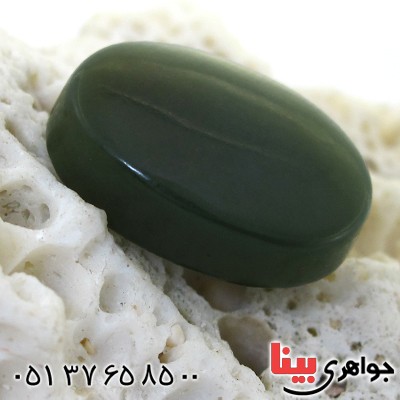 نگین انگشتر یشم درشت خوش تراش و خوش نقش _کد:11517