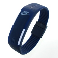 زیورآلات کادویی ساعت اسپرت برند nike (نایک) خاص رنگ سرمه ای 