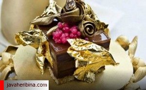شیرینی شکلاتی به همراه تزئینات طلا