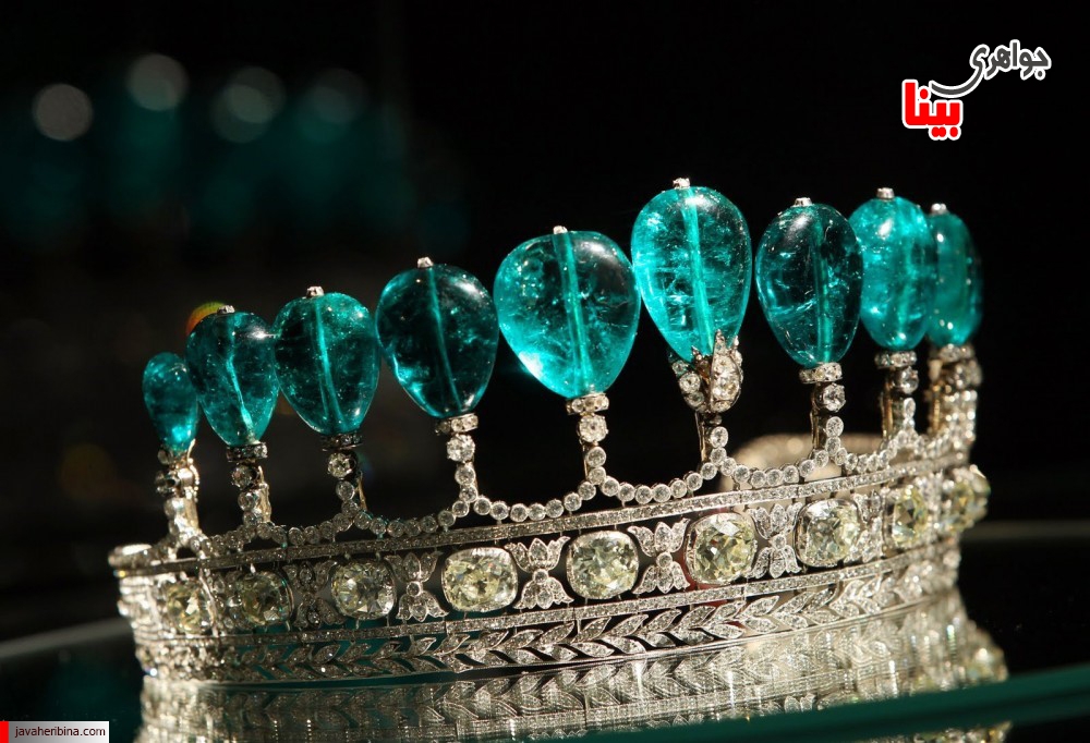 تاج سلطنتی الماس و زمرد