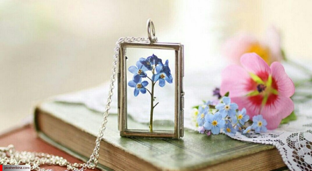 جواهرات زیبا با گل و گیاه