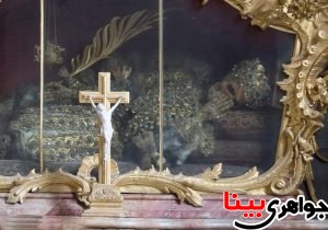 عجیب ترین اسکلت‌های دنیا با پوشش جواهرات